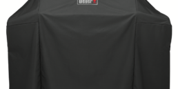 This lightweight yet durable Premium Cover is easy to pull on and off your Genesis II or Genesis II LX 4 burner barbecue. Its fastening straps keep it from blowing away, and its water resistant material helps to maintain a clean, sleek surface.