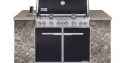 The six burner Summit E-660 Built In barbecue will redefine your perception of the classic barbecue.